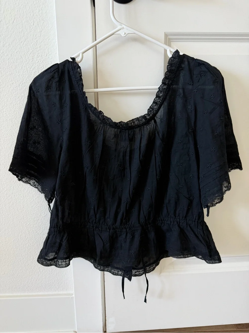 GAP Black Lace-Trim Button Front Peplum Top - Picture 6 of 7